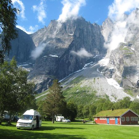 Trollveggen Camping Åndalsnes Екстериор снимка
