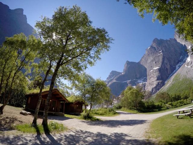 Trollveggen Camping Åndalsnes Екстериор снимка