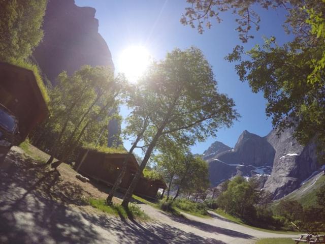 Trollveggen Camping Åndalsnes Екстериор снимка